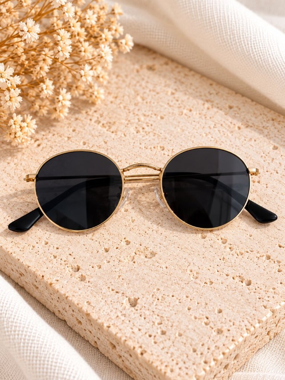 Pro Acme Small Round Metal Polarized Sunglasses | Gold & Black